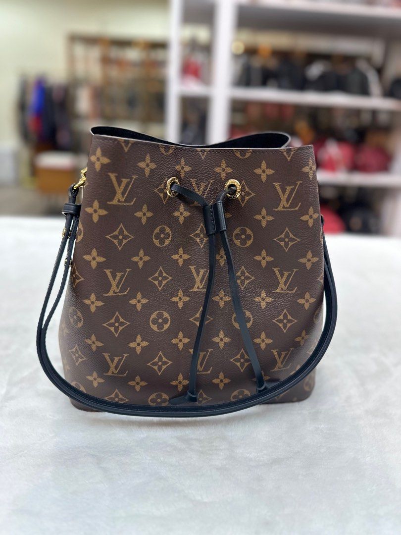 LOUIS VUITTON NEO NOE MONOGRAM NOIR BRANDNEW Microchip Version Year 2021,  Luxury, Bags & Wallets on Carousell