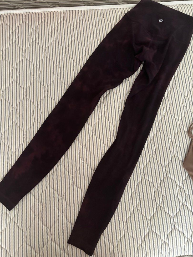 LuluLemon align high rise pant like a cloud bra zara under armour, Women's  Fashion, Activewear on Carousell