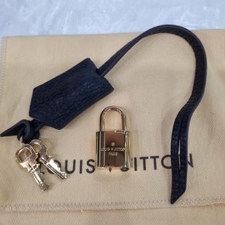 LOUIS VUITTON Cadena Padlock Gold 332 Key bag charm v804092485HA