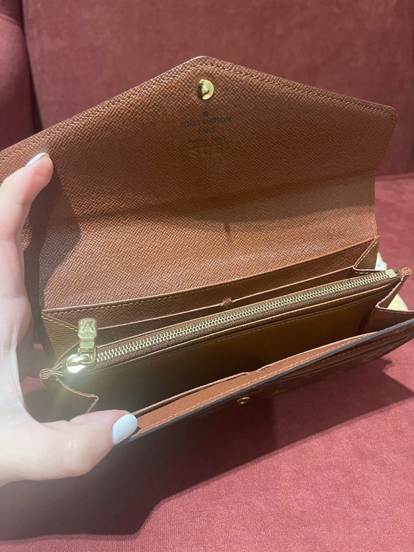 LOUIS VUITTON SARAH LONG WALLET ON CHAIN, Luxury, Bags & Wallets on  Carousell