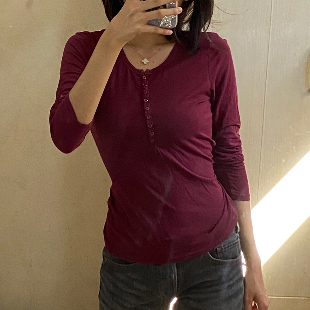 maroon wine red half button down long sleeves, Women's Fashion, Tops