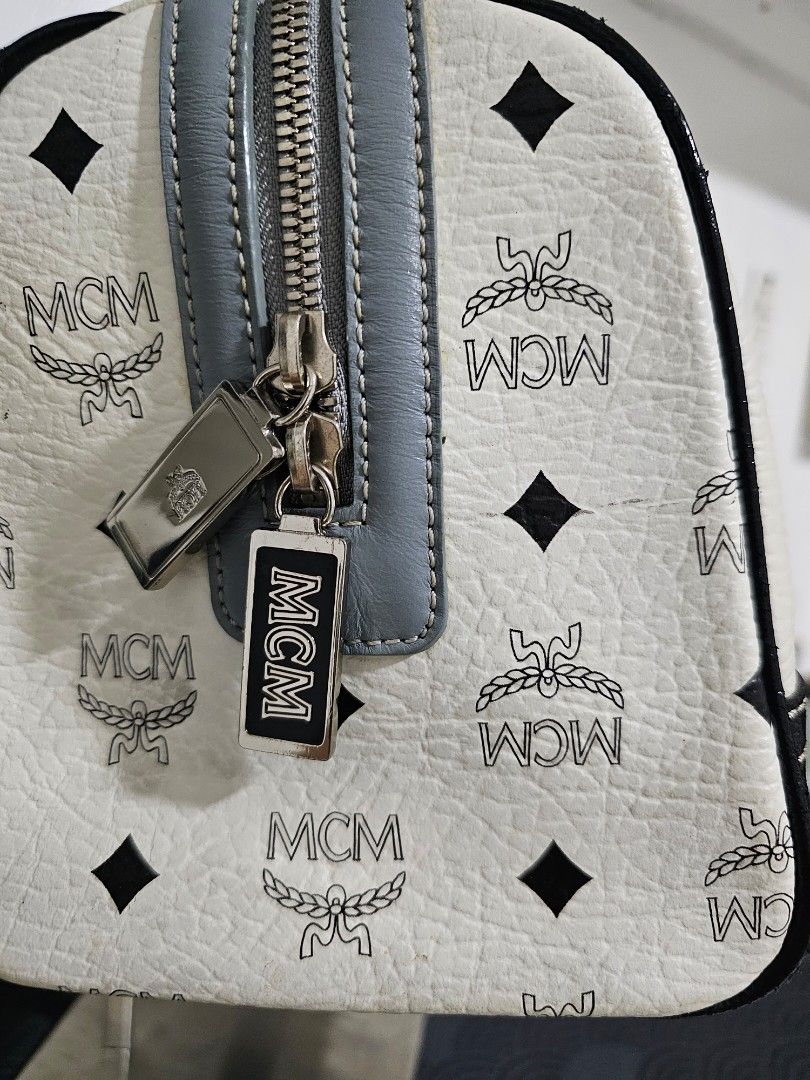 Authentic MCM Doctor's Bag MCM Doctor's Bag Good quality genuine leather  Silver hardwares With Code With MCM bag charm MCM zipper pullers Hologram  inner lining