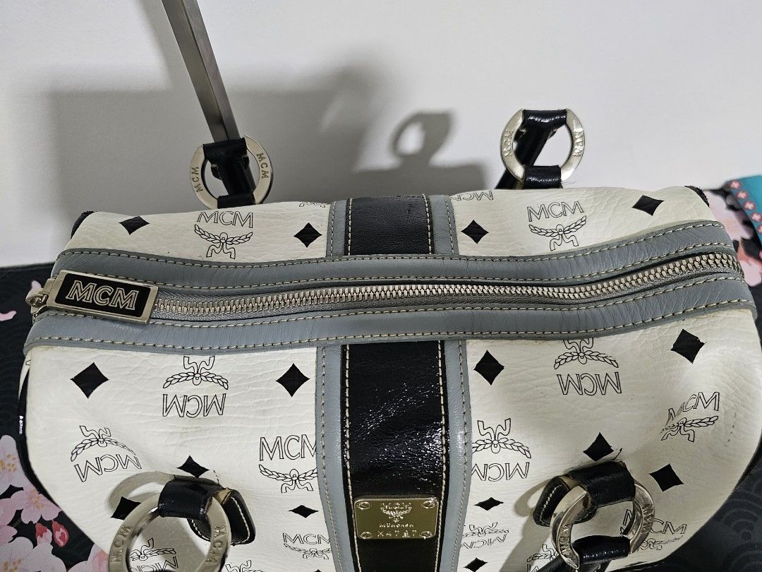 Authentic MCM Doctor's Bag MCM Doctor's Bag Good quality genuine leather  Silver hardwares With Code With MCM bag charm MCM zipper pullers Hologram  inner lining