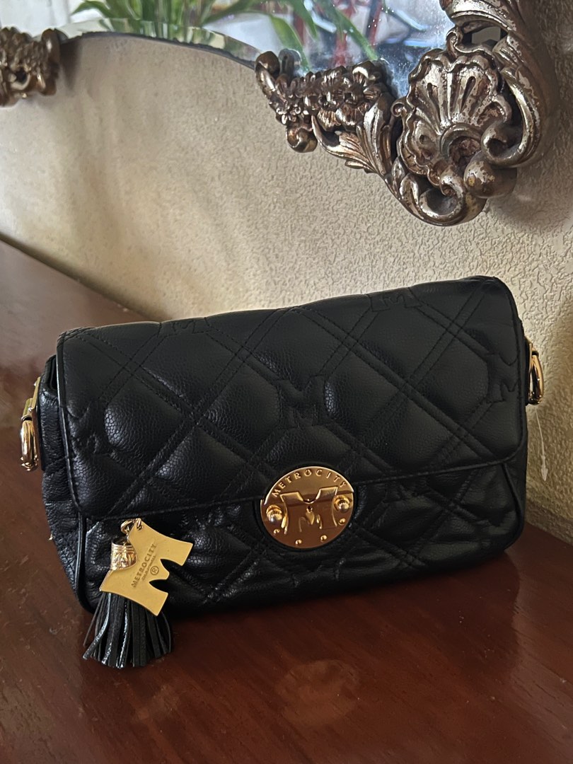 Metro City Sling Bag Men s Fashion Bags Sling Bags on Carousell