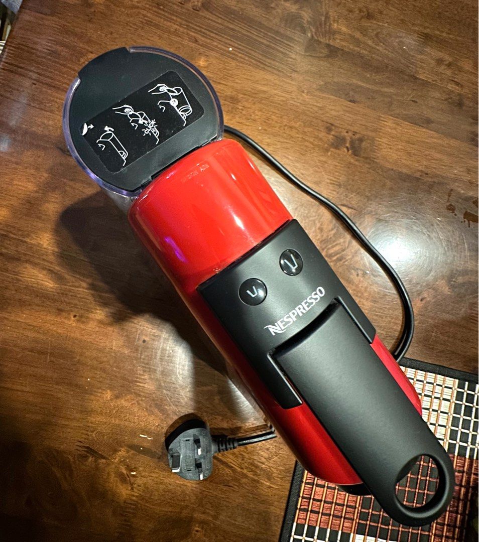 Nespresso Essenza Mini Ruby