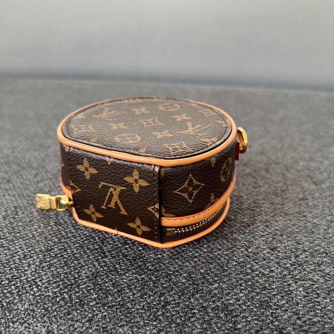 FWRD Renew Louis Vuitton Boite Chapeau Monogram Necklace Bag in Brown