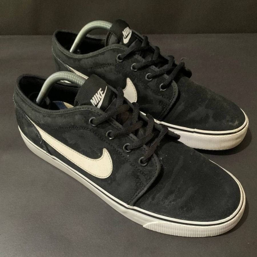 Nike toki low black shop