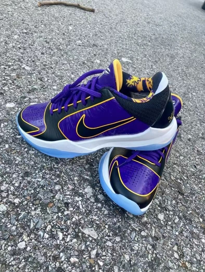 Nike zoom kobe deals 5 protro lakers