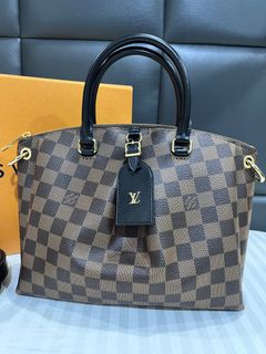 (Category: ) located in . Submitted by Luxemd (Listing ID 1262260140, Image 1). Description: .