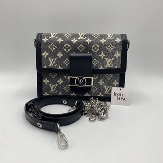 Louis Vuitton Dauphine Bracelet Black Monogram. Size 19