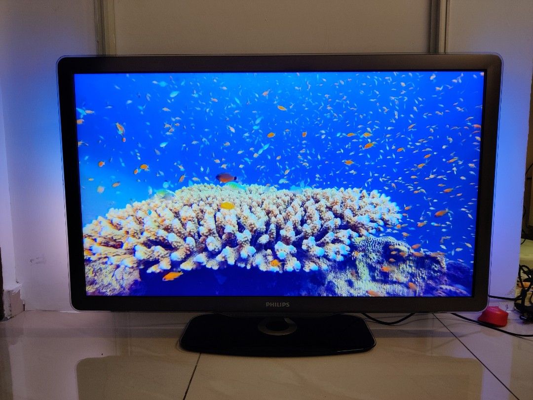Philips 42" Full HD LCD TV with Unique Ambilight, TV & Home Appliances ...
