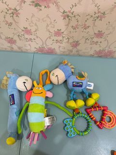 Playgro Taf Toys rattle toys, mainan bayi bunyi