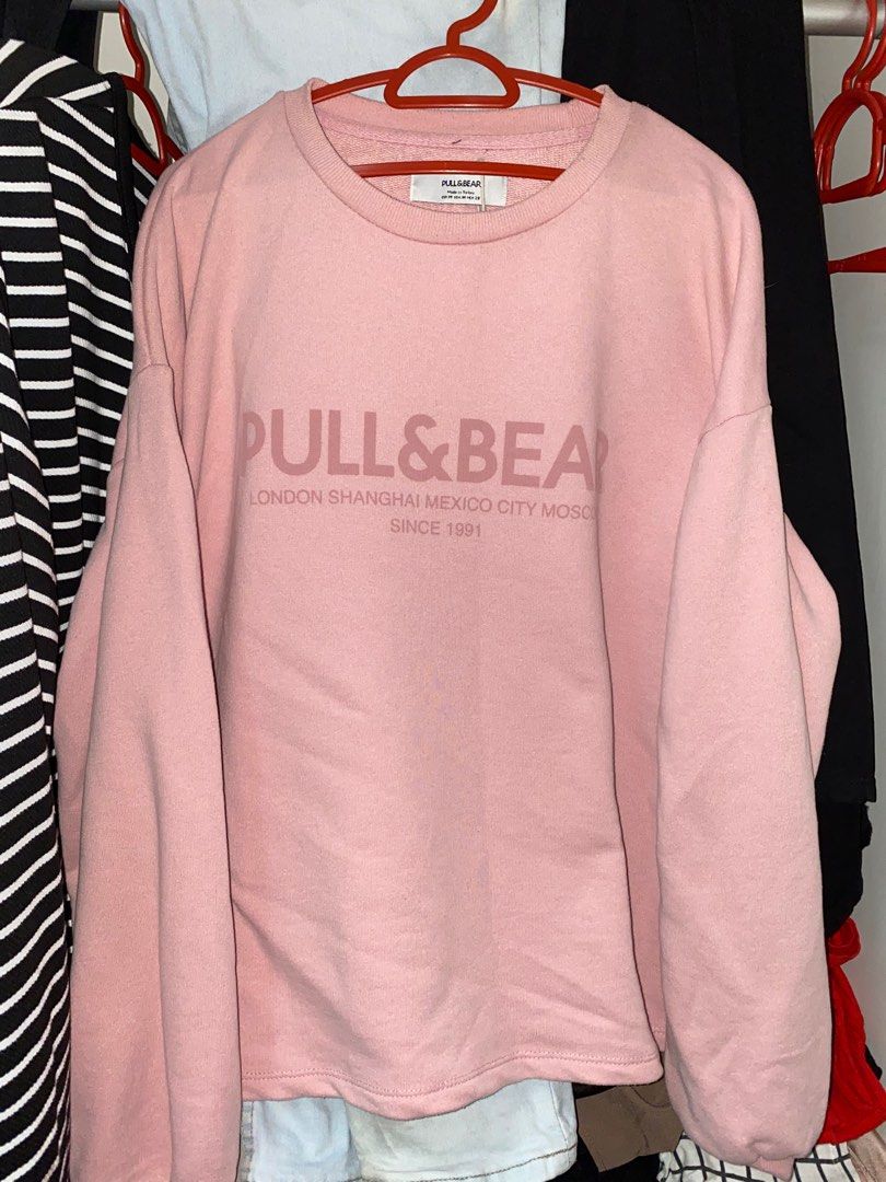 Pull and bear pink sweatshirt store