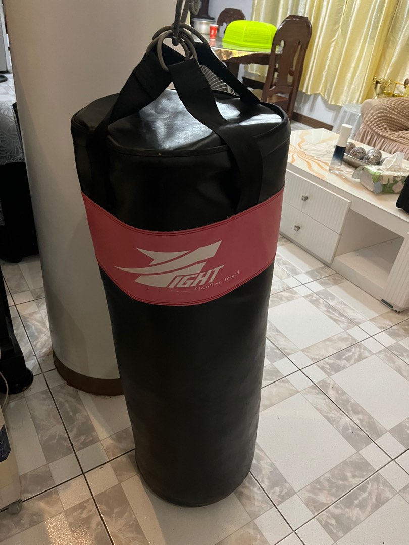 Punching Bag 44lbs, Sports Equipment, Sports & Games, Combat Sports on