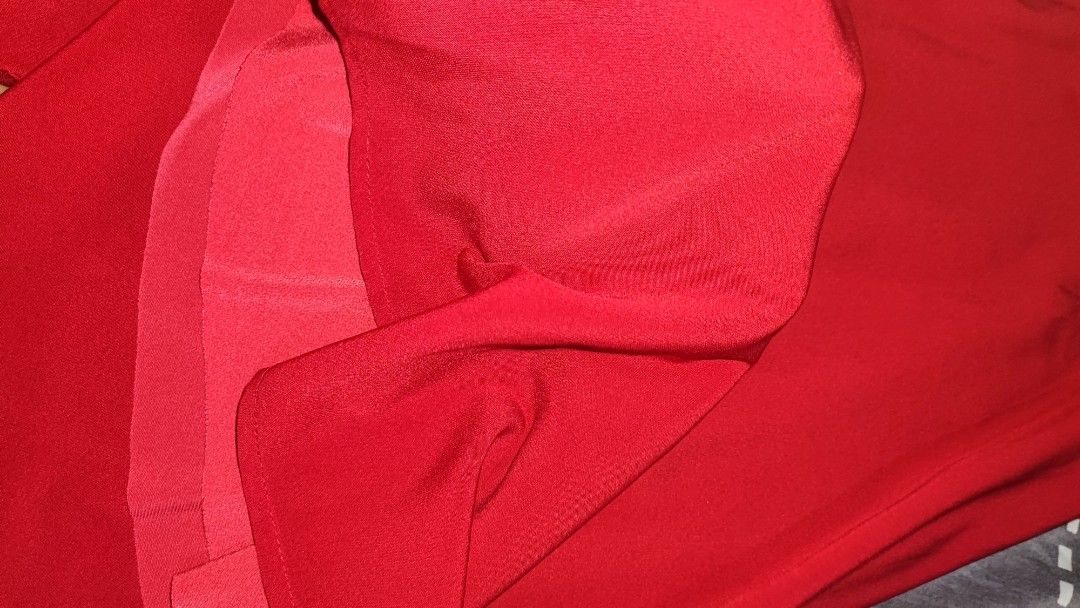 So-En Red Party Dress Size Large (Category: Dresses) located in Cavite. Submitted by luwyella (Listing ID 1262247941, Image 3). Description: Brand: So-en Original Price: 1229 Size on Tag: Small best fit large waist up to 34 inch bust 36 inch length from bust 34 inch worn only once with double lining super flowy fabric.