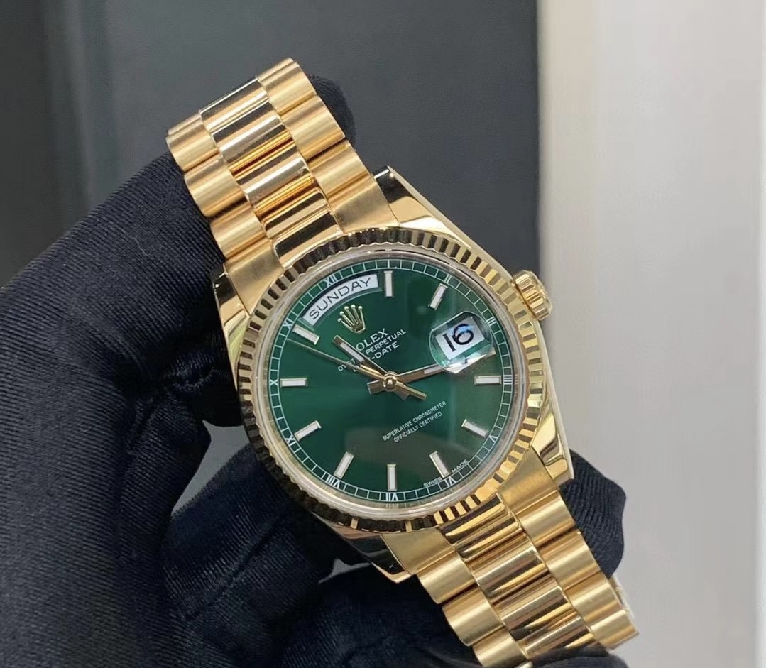 Rolex Day Date 118238 Yellow Gold Rare Green Dial Luxury Watches