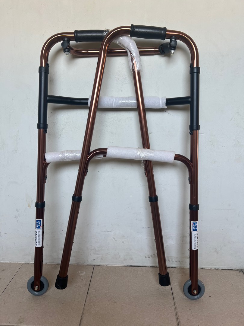 Rollator Walking frame (NEW), Health & Nutrition, Assistive