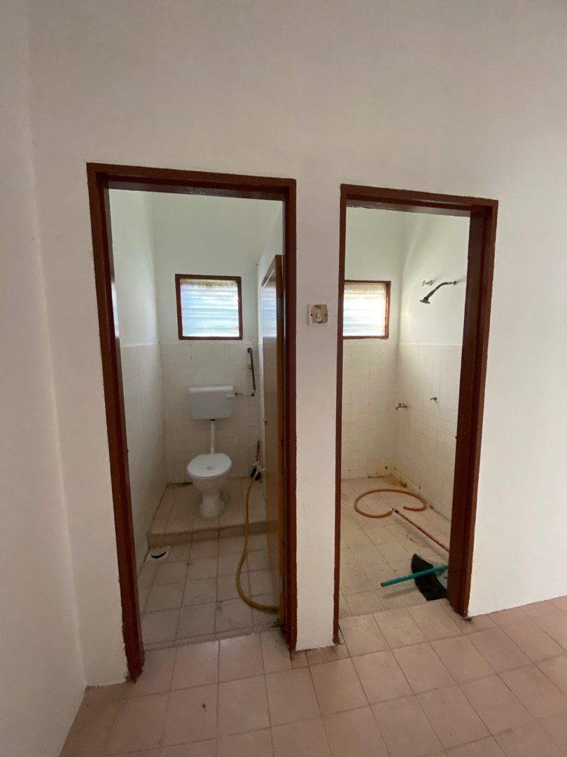 Rumah Sewa (Taman Sri Muda), Property, Rentals on Carousell