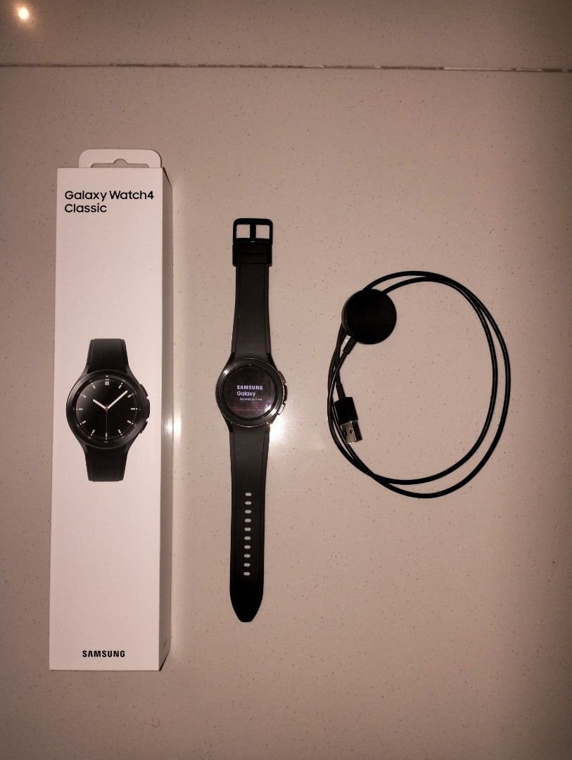 Galaxy smartwatch 42 discount