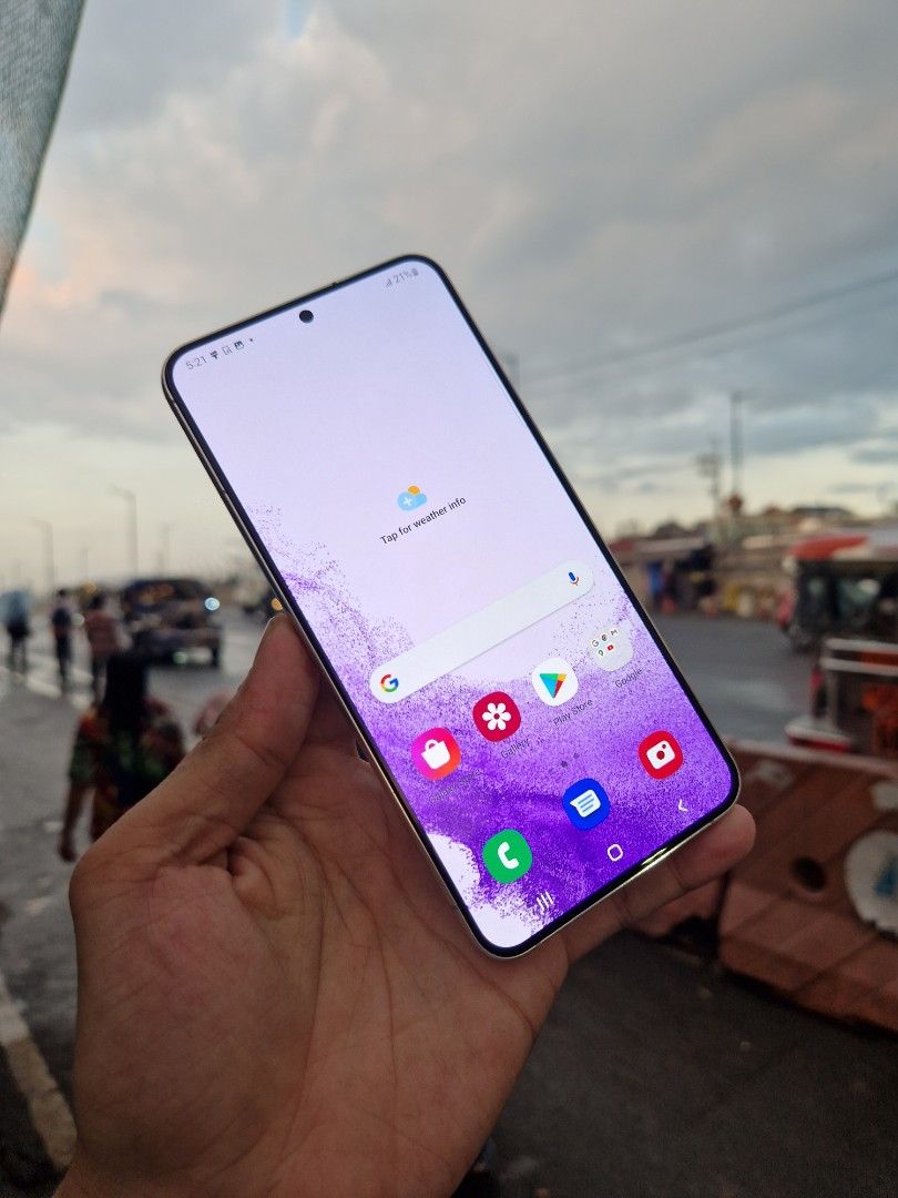 Samsung S22 plus 5g (Category: Samsung) located in Quezon City. Submitted by mubrogadgets (Listing ID 1262263687, Image 1). Description: Samsung S22 plus 5g like new packages:charger and case no issue/test all you want ✅️flag ship phone pm me sa sure buyer gaming phone/ 5g network 6.6 inches display ✅️Dynamic AMOLED 2X, 120Hz, HDR10+, 1750 nits (peak) 128gb/8gb ram ntv appreoval Exynos 2200 super linaw ng camera.