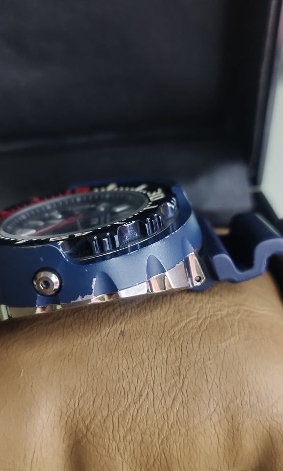 Seiko Prospex Padi Special Edition (Category: Luxury Watches) located in Makati City. Submitted by Dmomlife (Listing ID 1262156904, Image 1). Description: Seiko Prospex PADI Special Edition Coating has minor scratches Model: 4R36-05V0 22,500 or Better offer.
