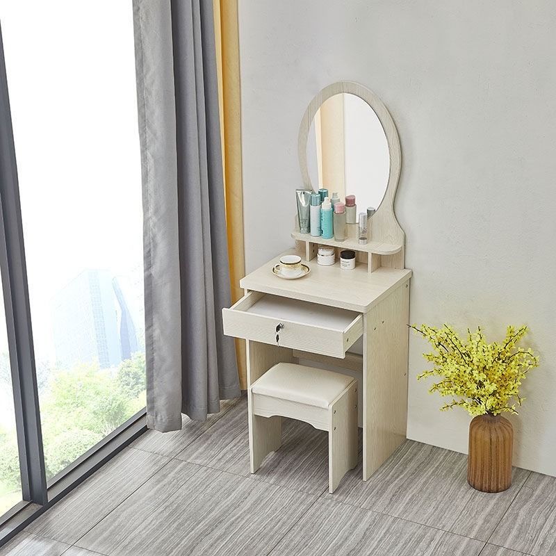 Simple dressing mirror store
