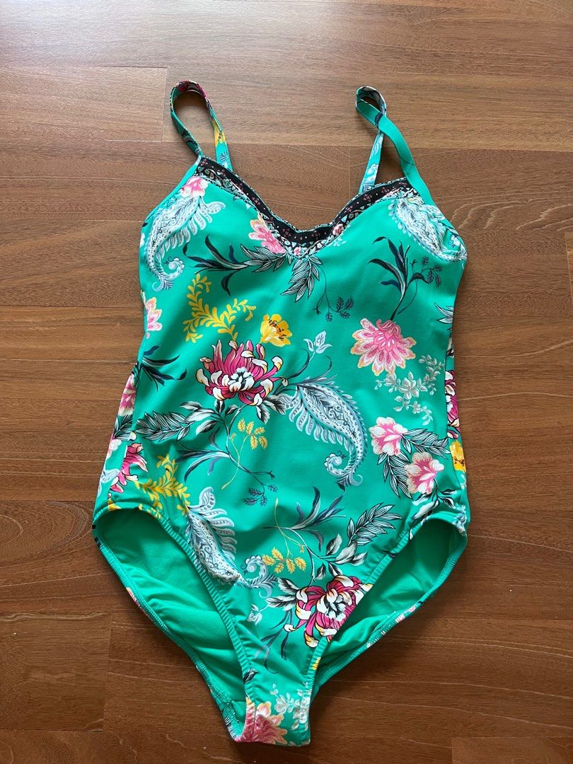 Size 10/S Seafolly tankini one piece, Sports Equipment, Sports & Games,  Water Sports on Carousell
