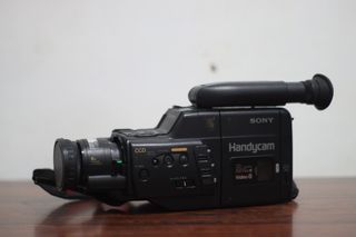 Sony Handycam Video 8 CCD F-300 Camcorder