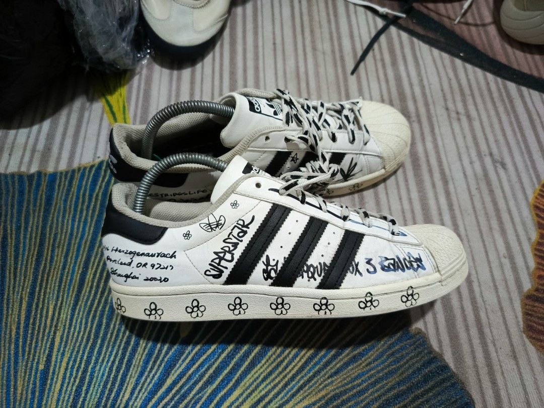 Adidas superstar deals 2 graffiti pack