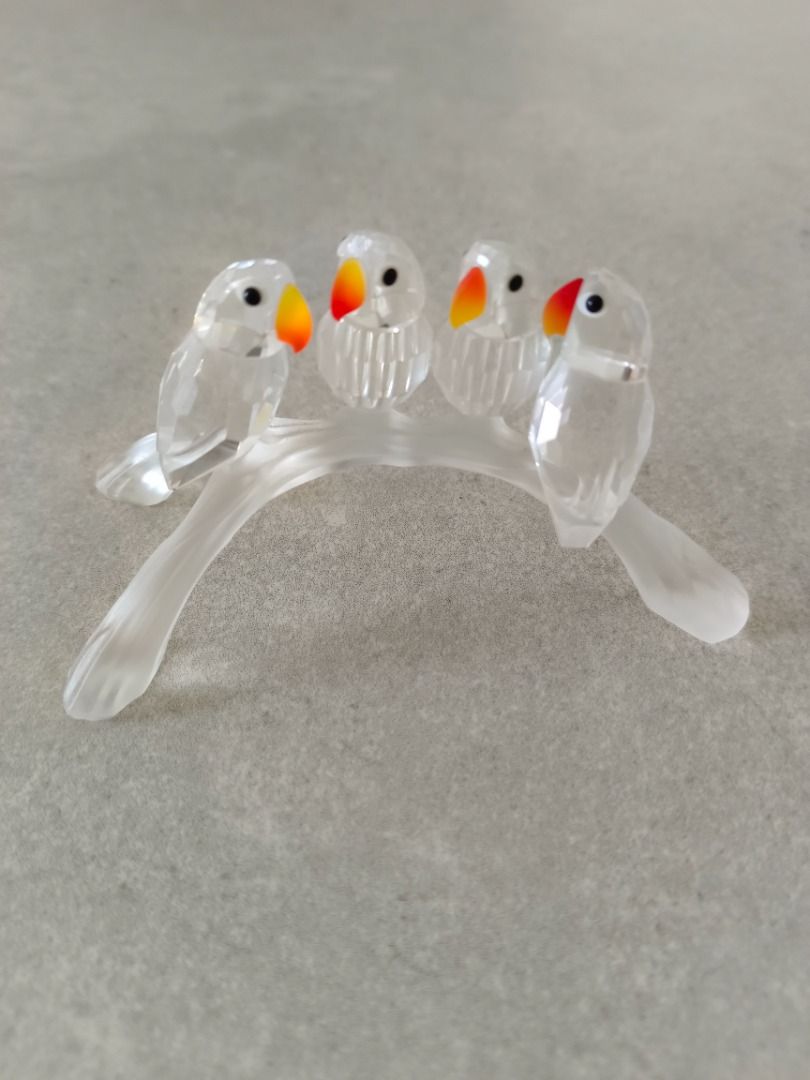 Swarovski crystal love birds, 名牌, 飾物及配件 Carousell