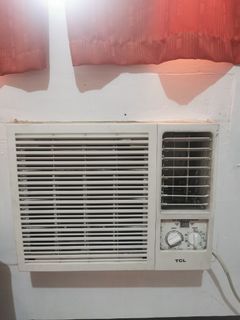 TCL 1HP Manual Window Type Air Conditioner