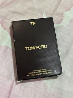 Tom Ford eyecolor quad in Insolent Rose with pouch and box