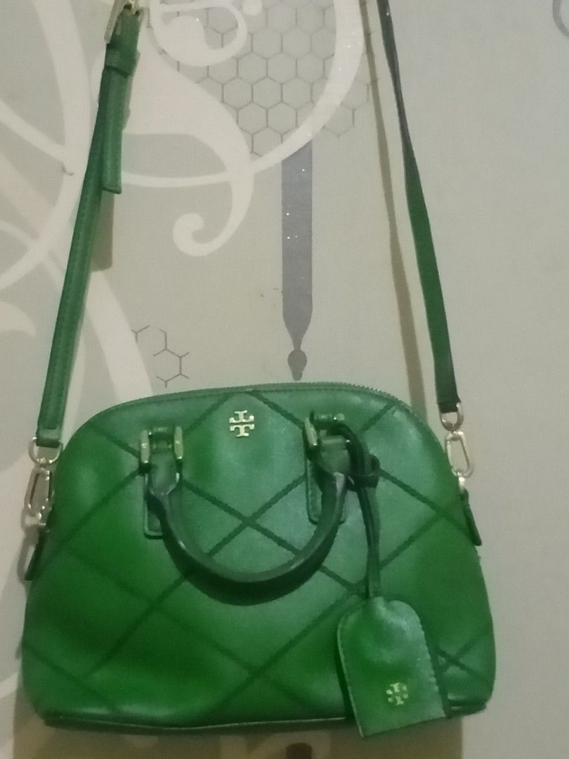 Tory burch robinson discount stitched mini dome satchel