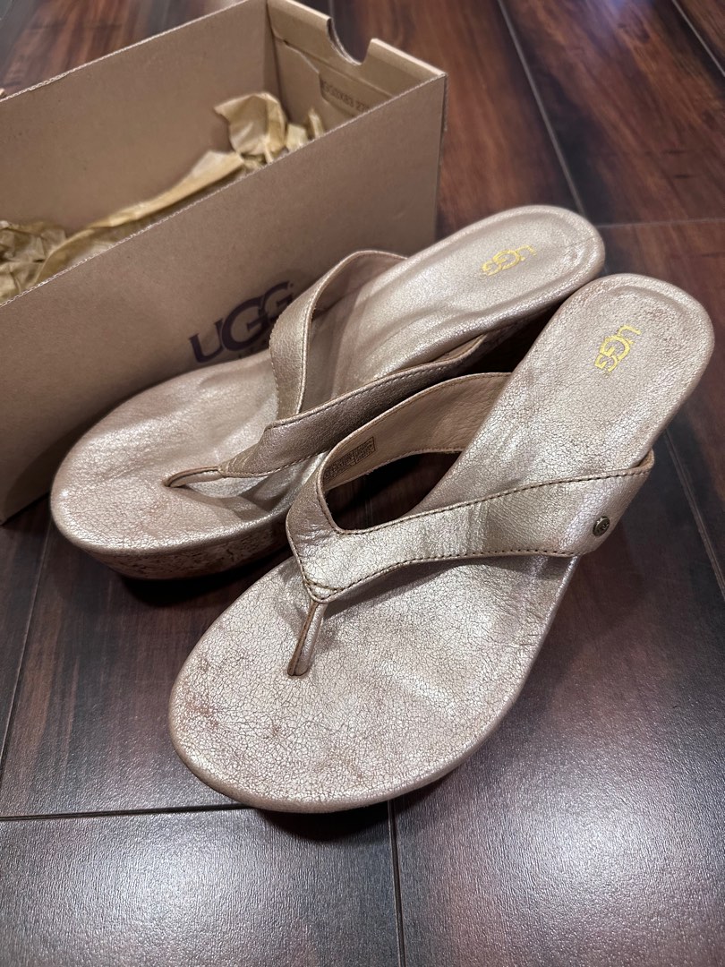 UGG wedges 7.5 Women s Fashion Footwear Wedges on Carousell