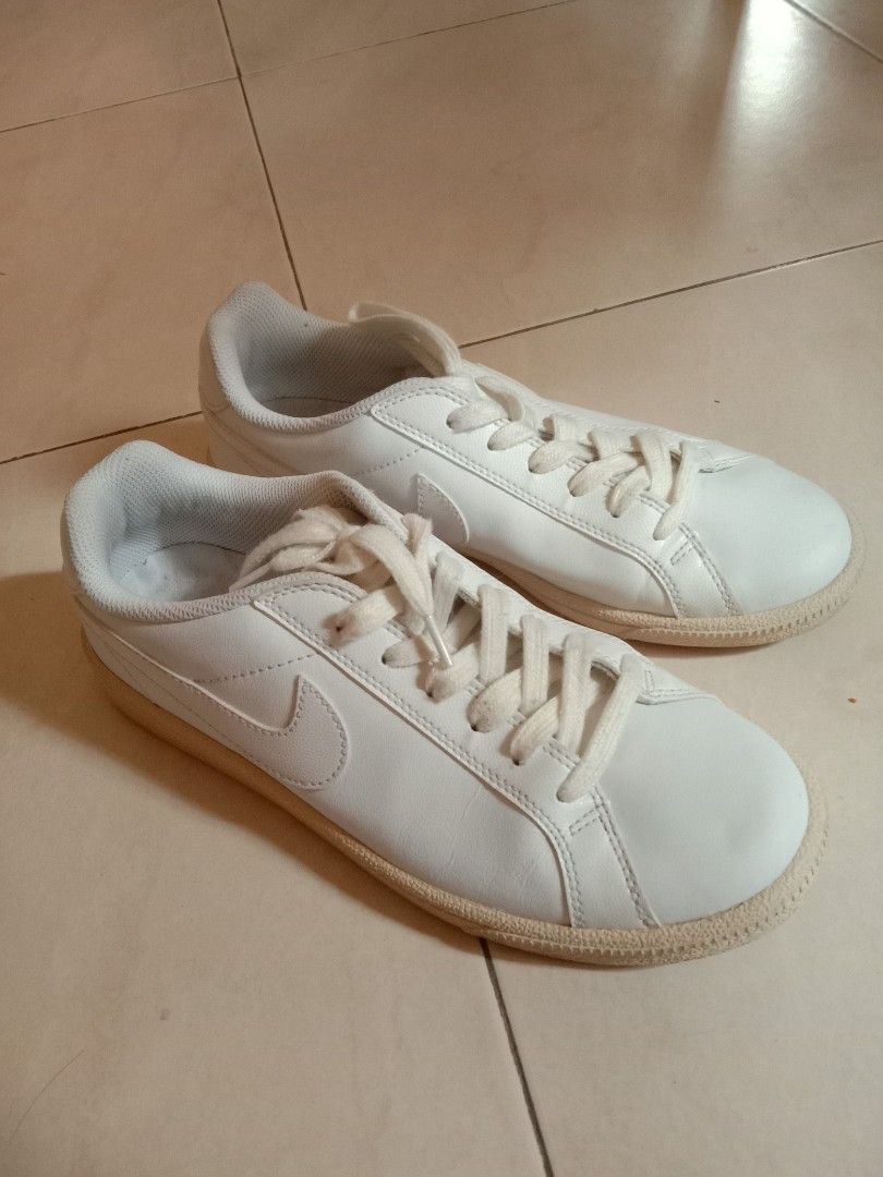 Nike court royale women's uk sales