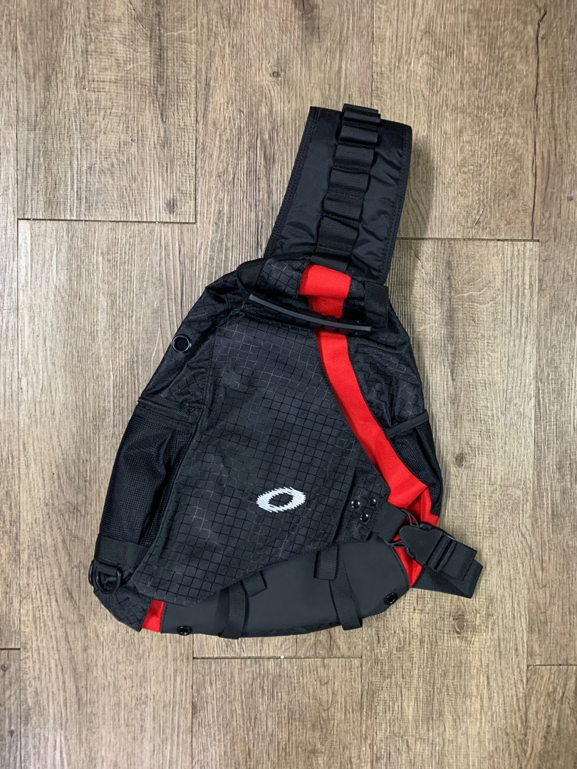 Oakley tactical sling 2025 bag