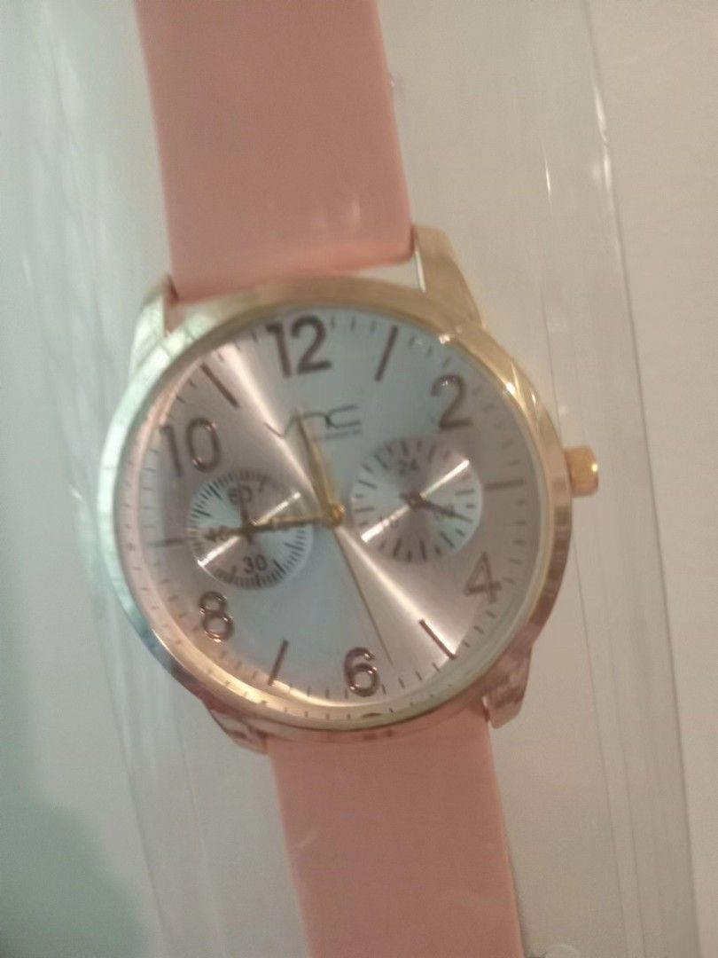 VNC Beige Watch, Women's Fashion, Watches & Accessories, Watches on Carousell