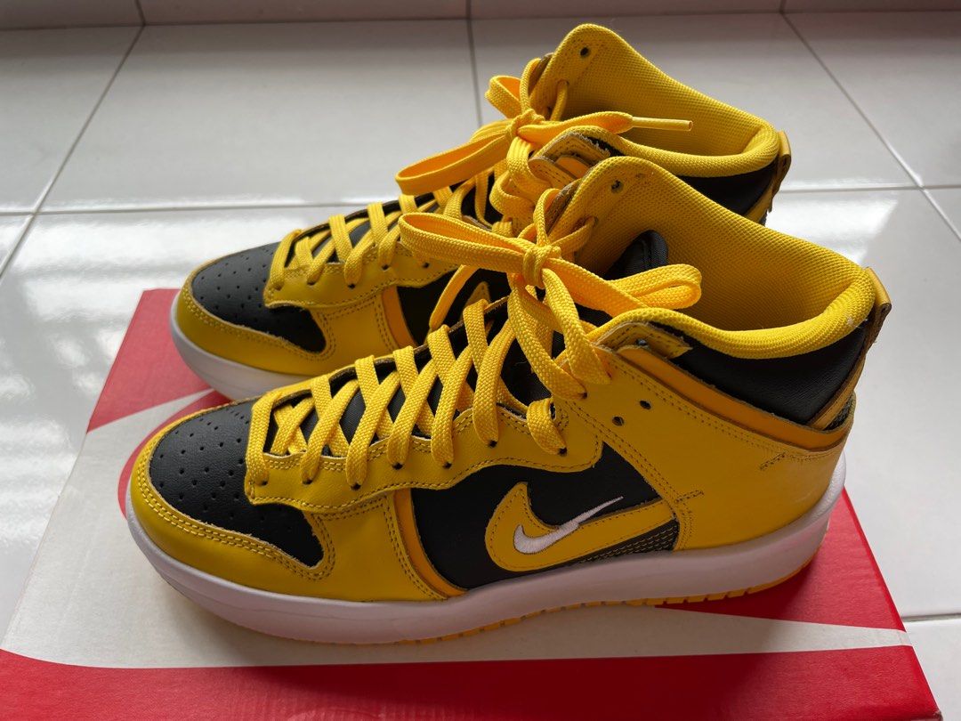 yellow and black dunk