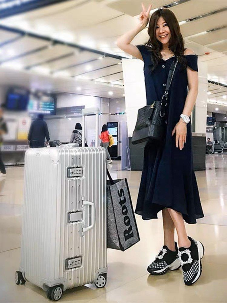 Xxl suitcase 2025