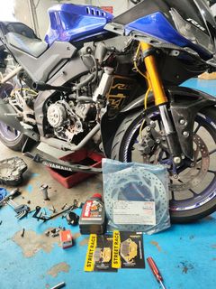 R15 v3 brake shoe on sale price