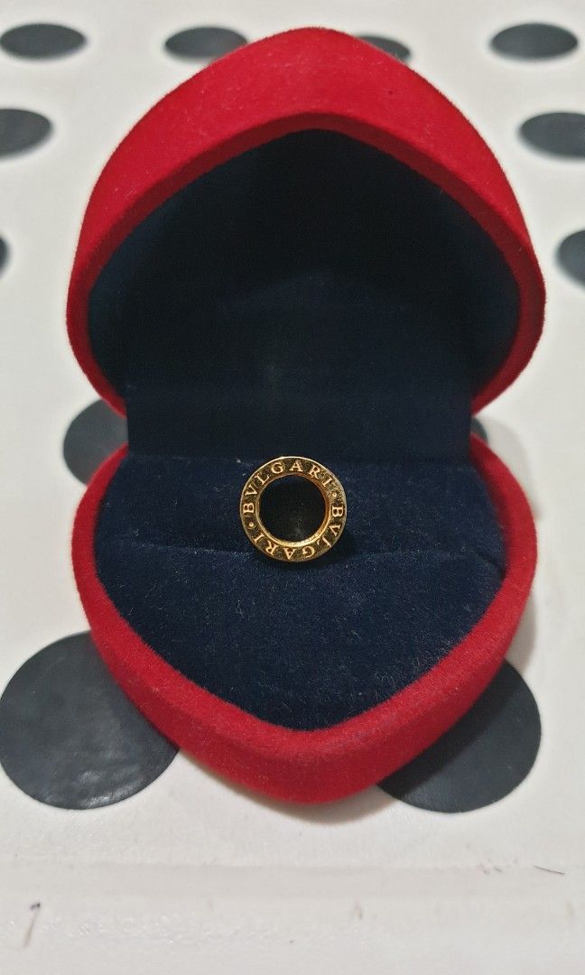 916 gold Bvlgari pandora charm 3.02g Women s Fashion Jewelry