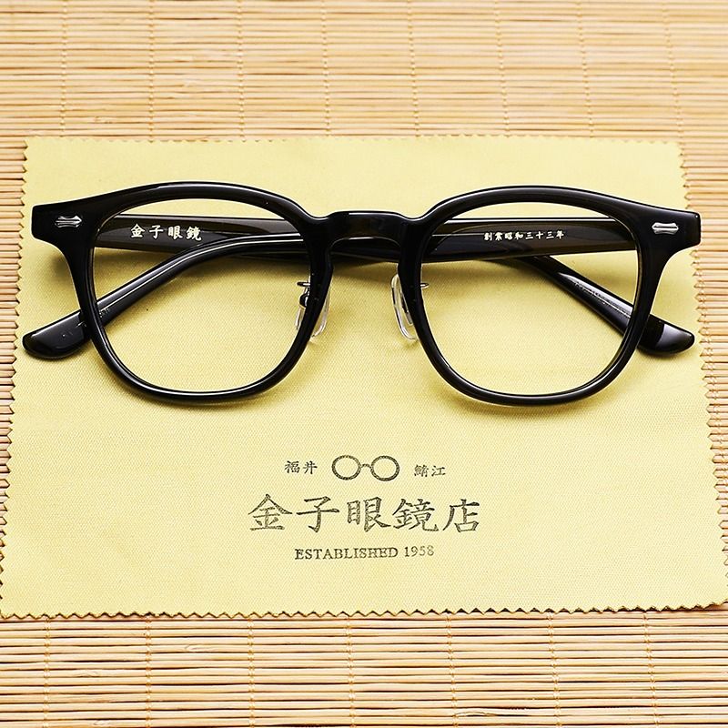 金子眼鏡KC89 KH, SIZE: 48-22-144, 男裝, 手錶及配件, 眼鏡- Carousell