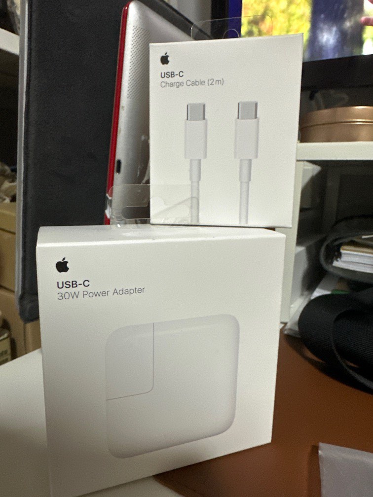 Apple 30W USBC Power Adapter + USBC Charge Cable (2m), Mobile Phones