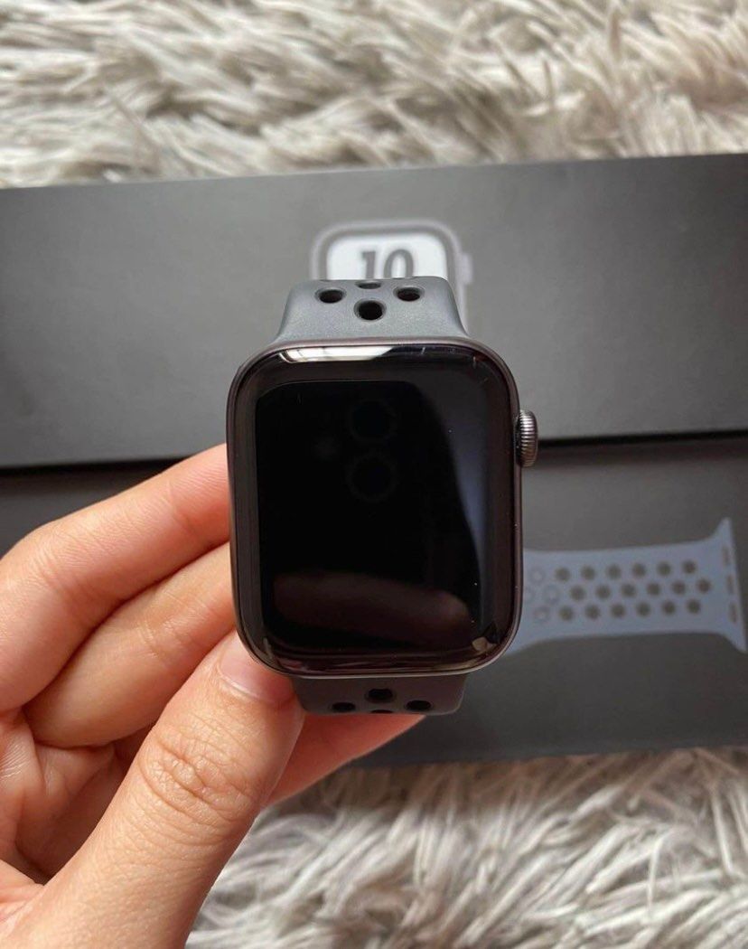Apple Watch Series SE 44mm Nike Grey