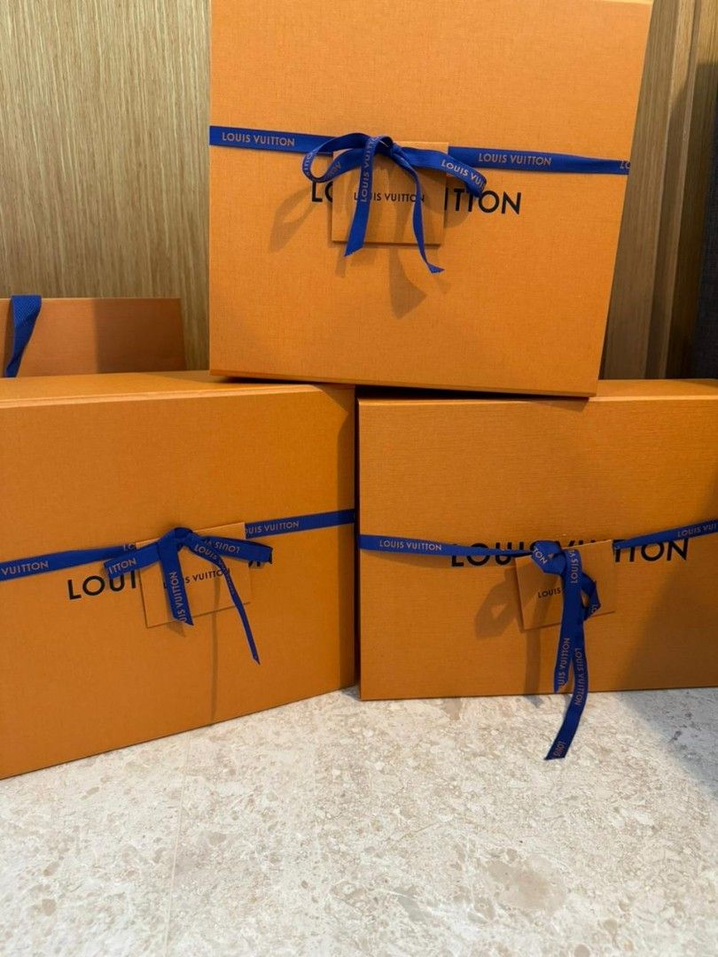 100% Authentic Louis Vuitton Gift Box (Small Goods) 25*14*4.5CM With  Bag/Ribbon