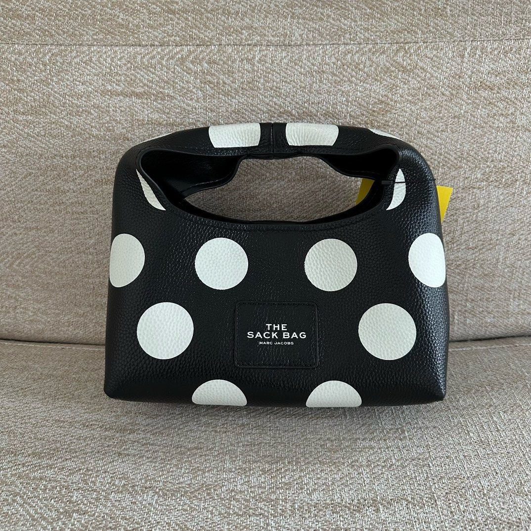 SELLING FAST!! MARC JACOBS - Pillow Bag (Black), Luxury, Bags & Wallets on  Carousell