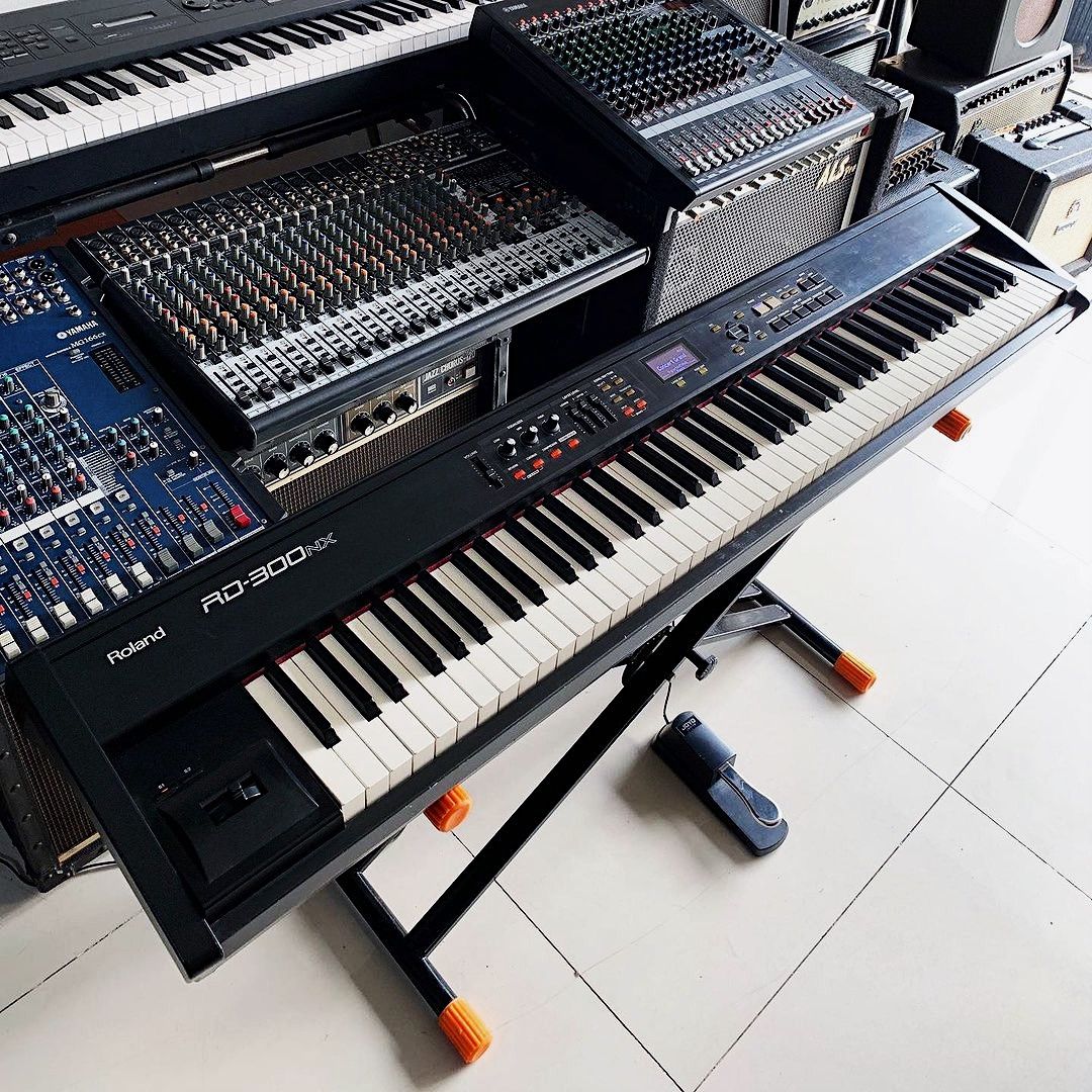 Roland rd 300nx online