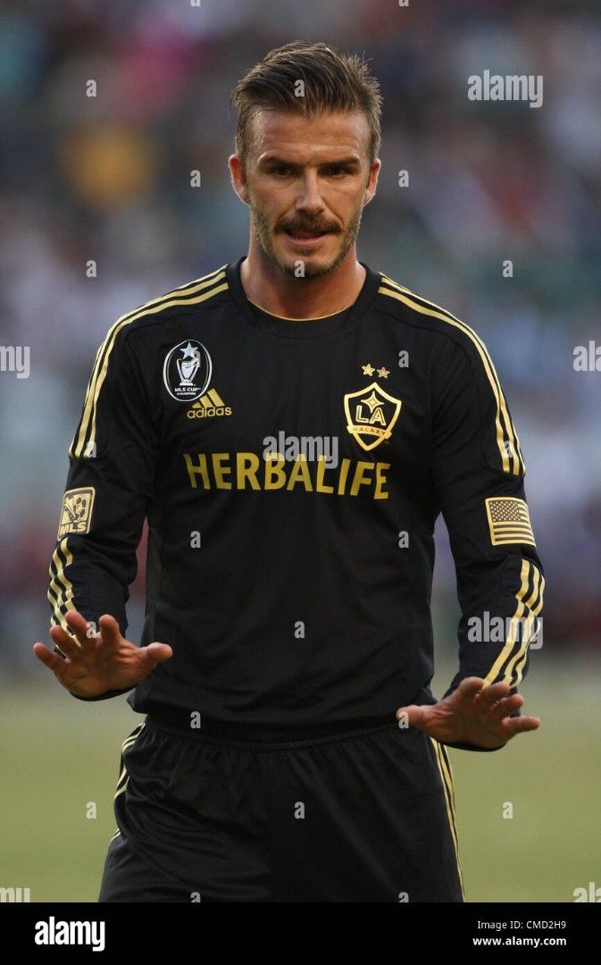 La galaxy black shop and gold