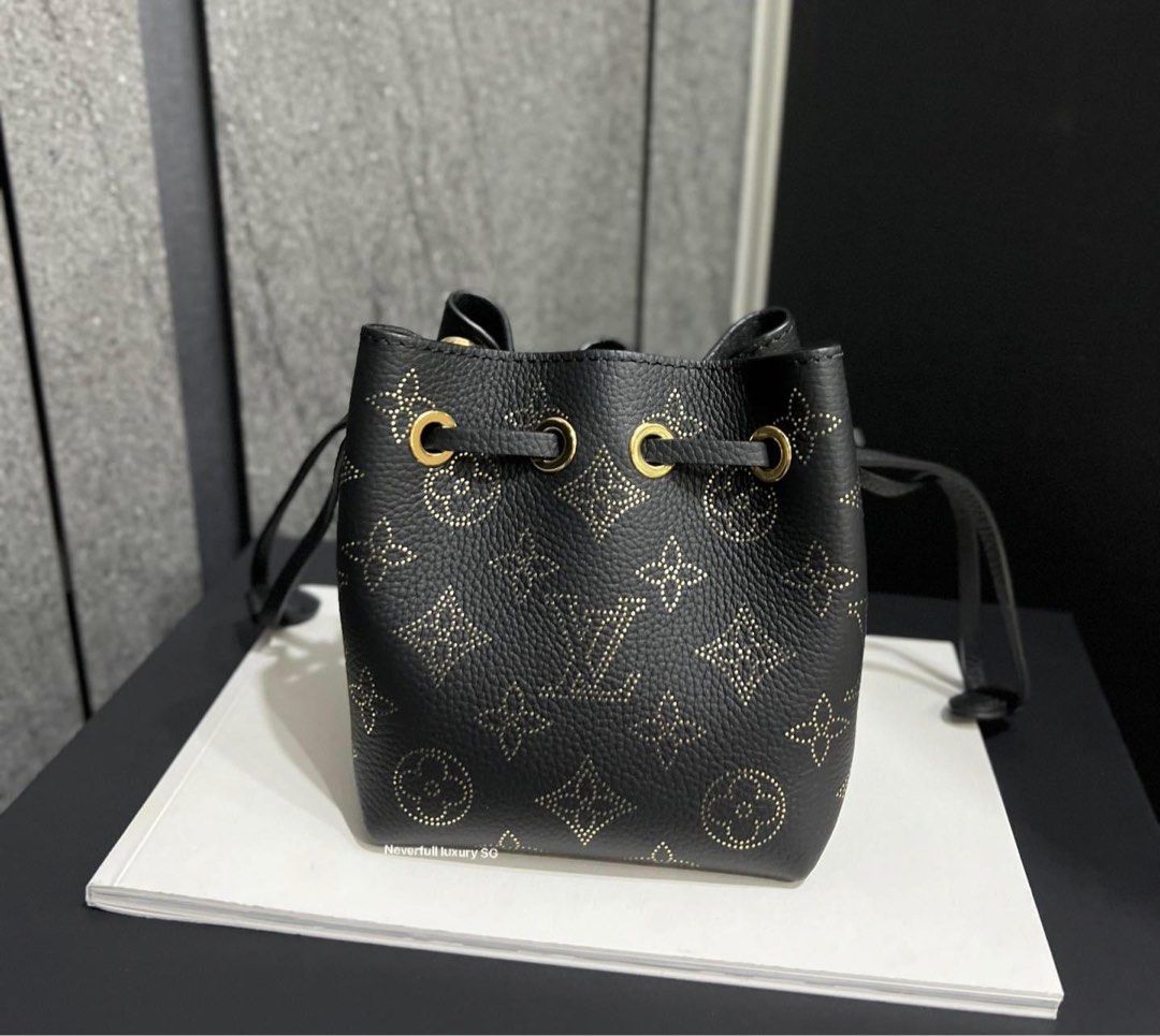 Authentic Louis Vuitton Black Mahina Perforated Calfskin Leather Bella –  Paris Station Shop