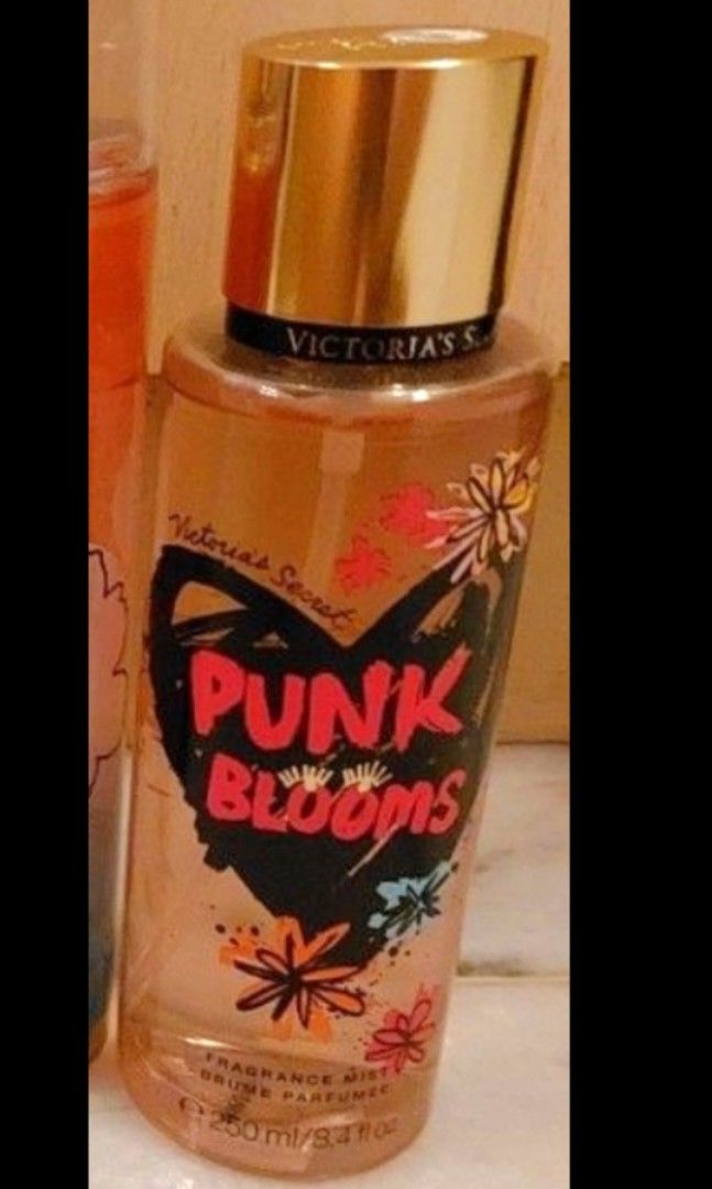 Punk blooms 2025